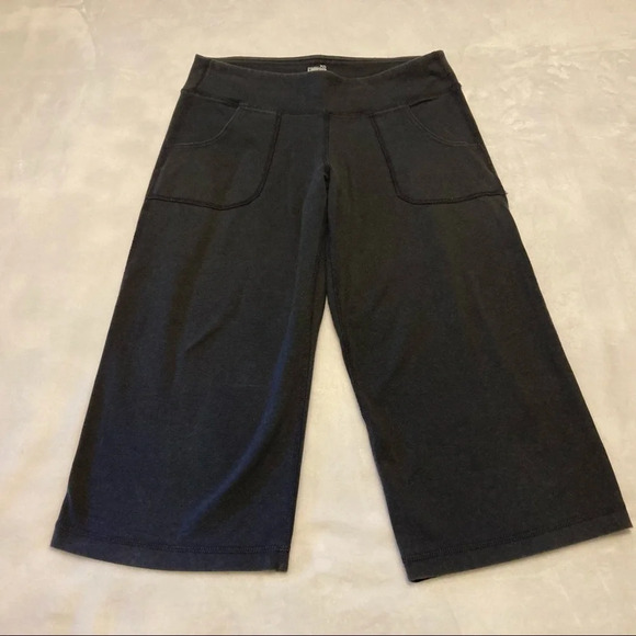 Old Navy Go Out Get Active Capri XS - Picture 1 of 11